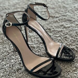 STUART WEITZMAN
NudistSong patent-leather sandals